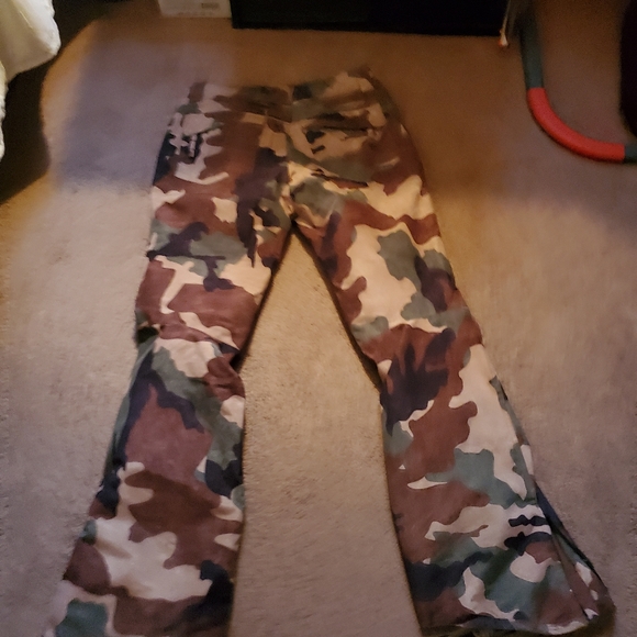 SOLD - Picture 3 of 4